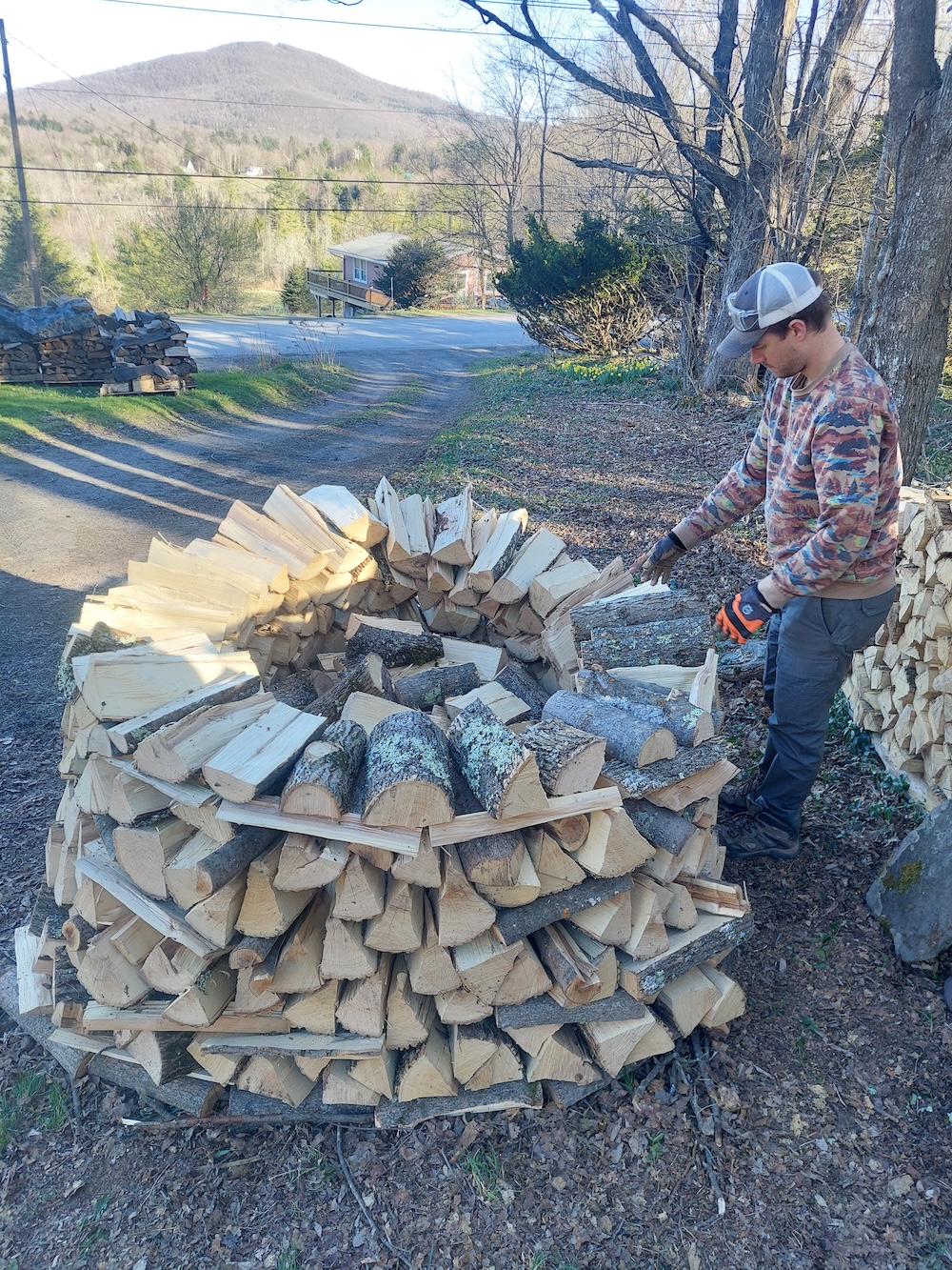 Building up the outer wall and inner scrap pile.